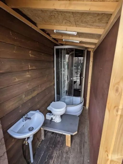 Hausboot Mit Hottub In Berlin Hotel